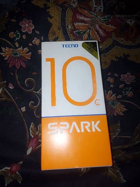 8/128 | Tecno spark 10C | 2 month use only |Original Box 6