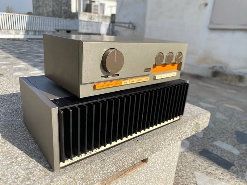 Denon avc-x6700h 8k amplifier 14