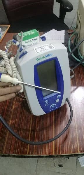 Cardiac Monitor Vital Sign Monitor Pulse Oximet Blood pressure monitor 7