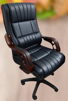 Executive chairs in leather poshish