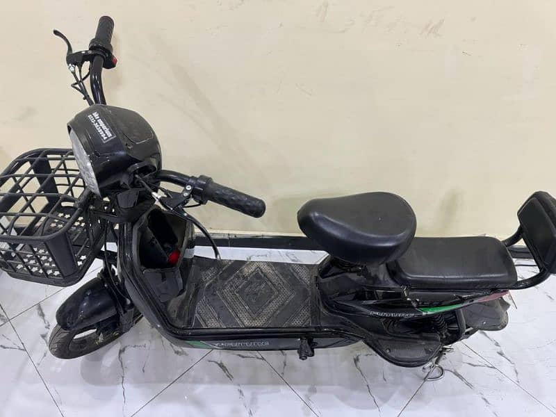 Electric Scooty 1