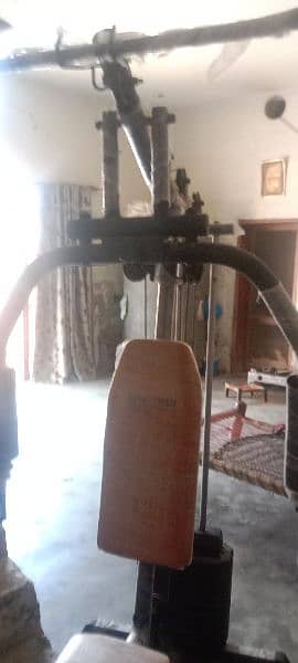 HOME GYM IN BEST CONDITION 2