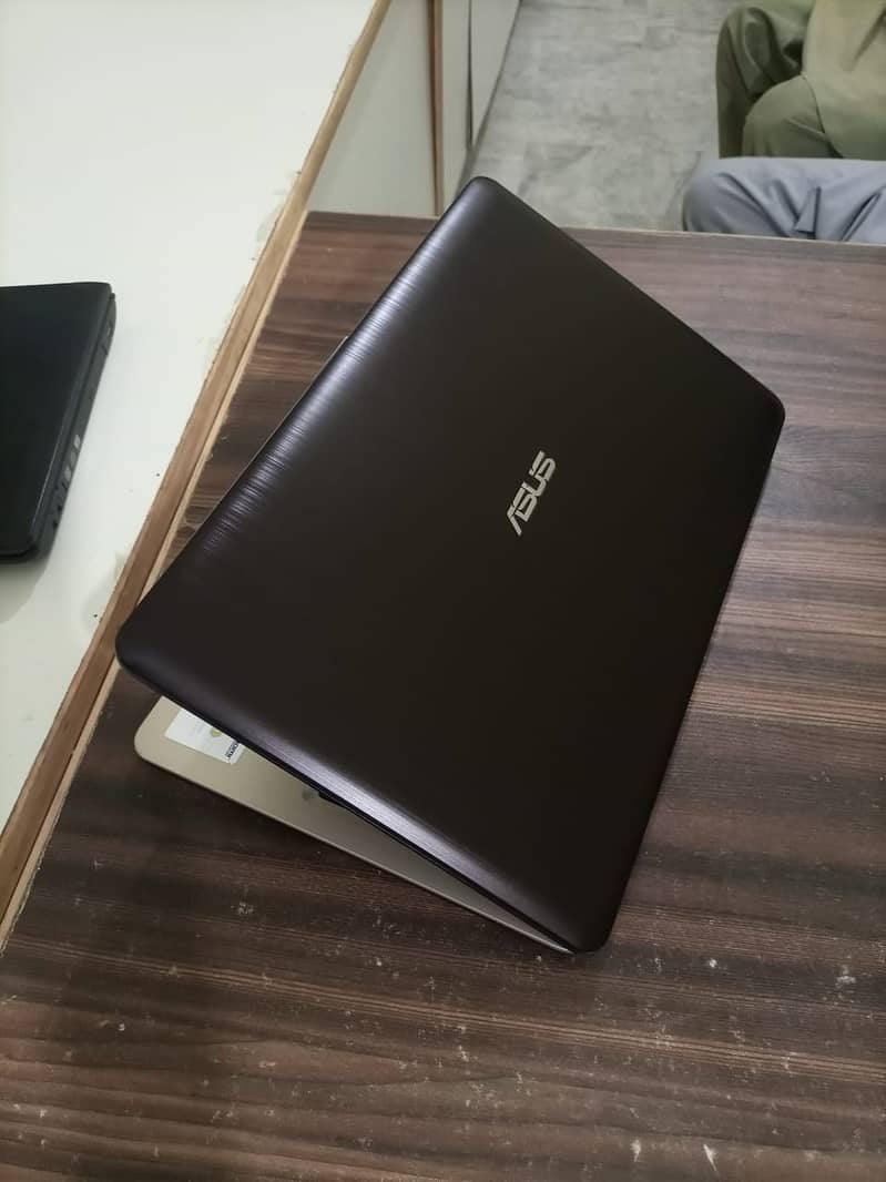 Laptop ASUS X540M Branded Laptop N4000 RAM 4GB HDD 500GB HDD 14
