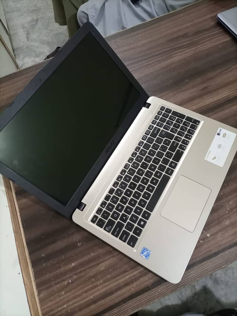Laptop ASUS X540M Branded Laptop N4000 RAM 4GB HDD 500GB HDD 8