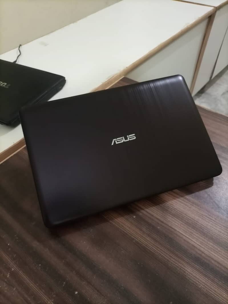 Laptop ASUS X540M Branded Laptop N4000 RAM 4GB HDD 500GB HDD 9