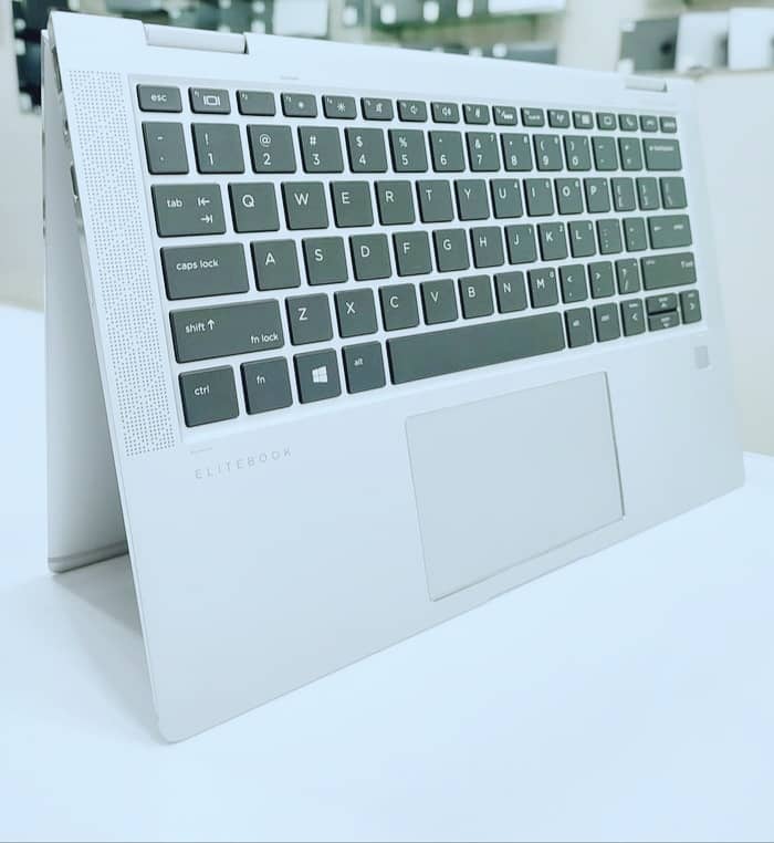 Hp EliteBook 1030 g3 x360 Corei7 16gb ram 3