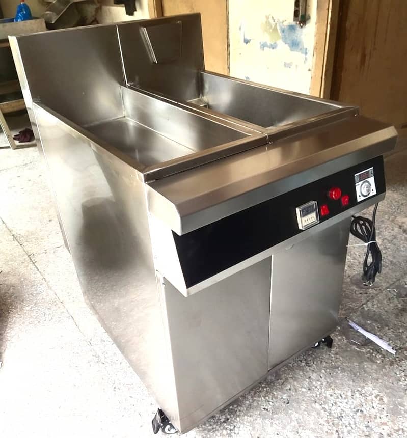 Fryer, Hot plate shawarma counter, Pizza oven Working table. 1