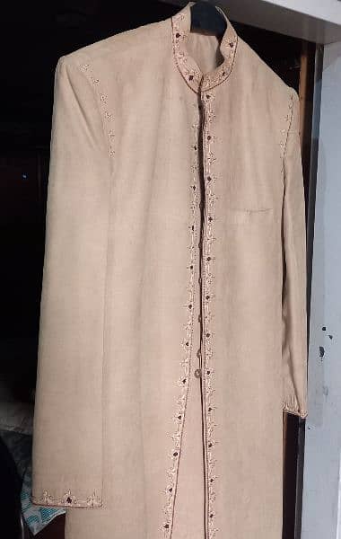 Grooms  Sherwani  'M'  ( slightly used )