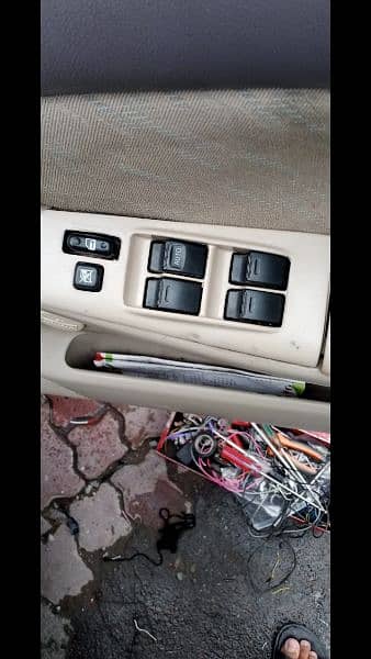 Corolla 2006 Model Power Window 0324-4239342 1