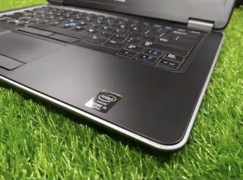 Laptop | Dell latitude 7440 0