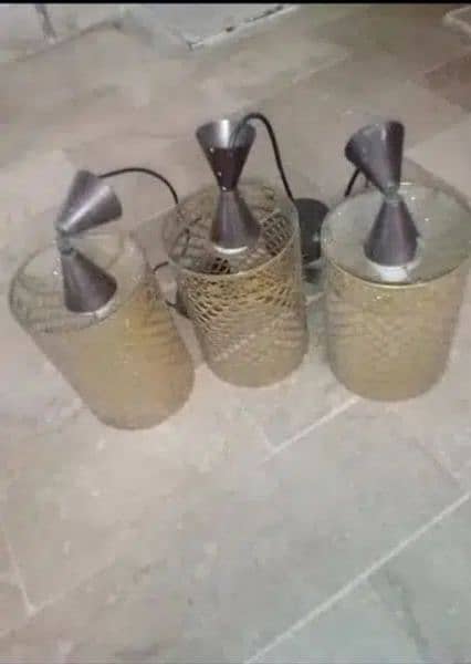 3 Lamps for sale bilkul new ha baki ap Sab pic me dekh saktay ha 1