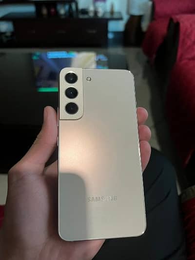 samsung s22 5g  10/10 condition