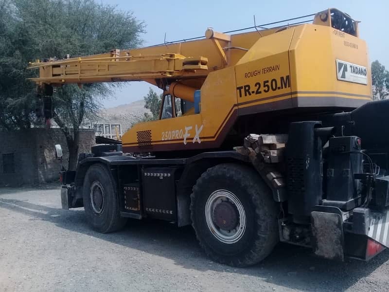 25 ton Tadano crane (4X4)  for sale in Excellent condition 0
