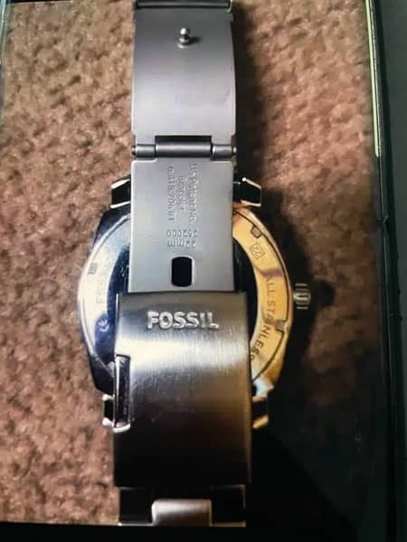 Fossil watch for men new condition 2