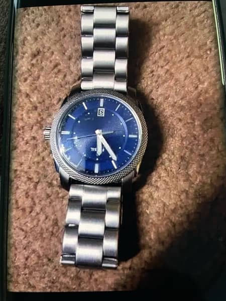 Fossil watch for men new condition 7