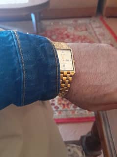 original japan citizen quartz watch lush condition golden color