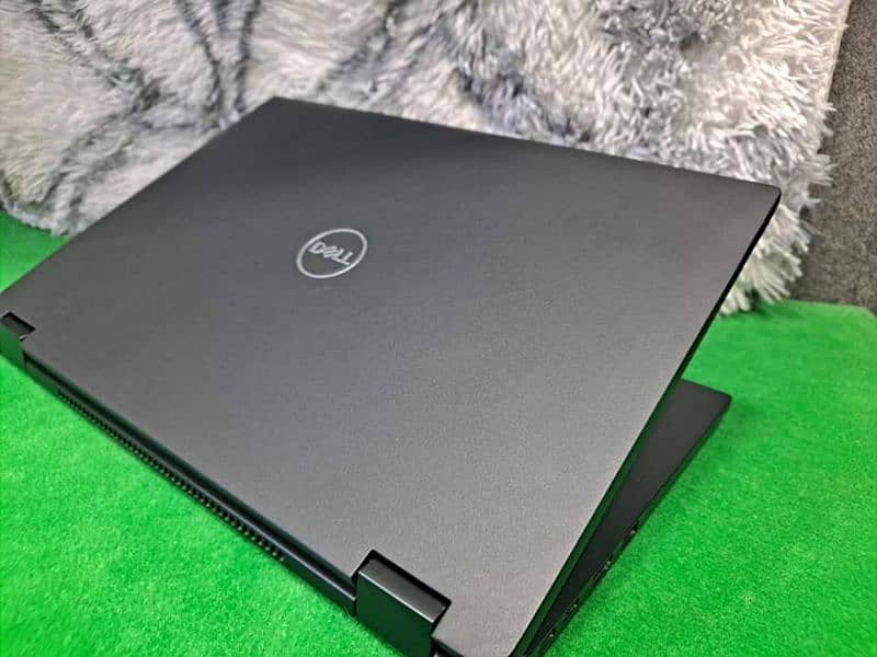 Dell Latitude 7390 2in1   *Fully 360° Rotatable Touch Screen* 1