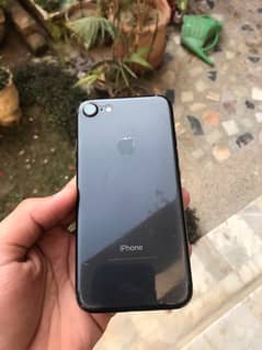 iPhone 7 128gb factory unlocked pta approved urgent sale.