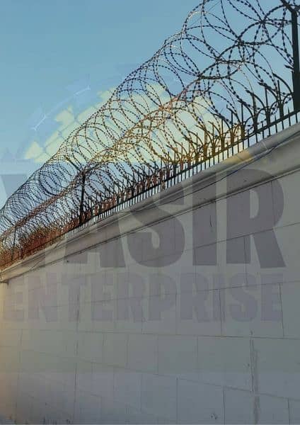 Razor Wire / Barbed Wire / Chain Link Fence / Electric Fence 2