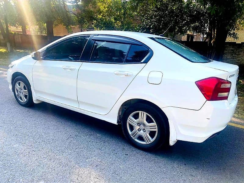 Honda City 2016 Mint Condition 5