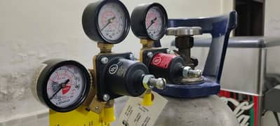 CO2 gas regulator primiri and secondry  and CO2 cylinders 03158409862