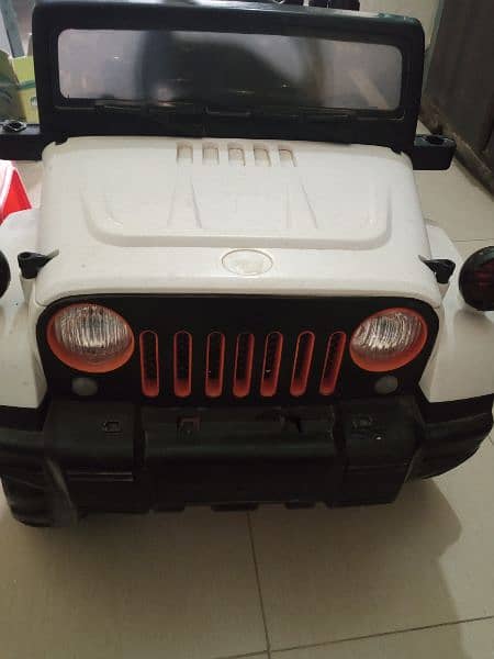 Chargeable Jeep for sale 10000 3