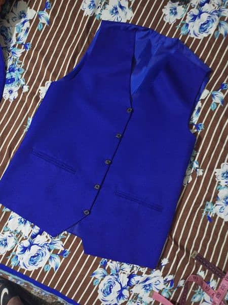 3. piece Royal blue pent coat 4