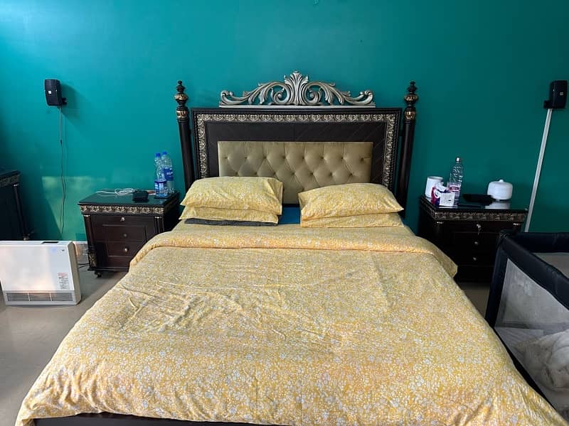 pure shisham wood bed set for sale 0