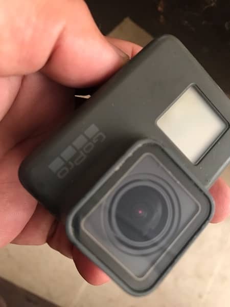 GoPro hero 6 with memory card and selfie stick 5