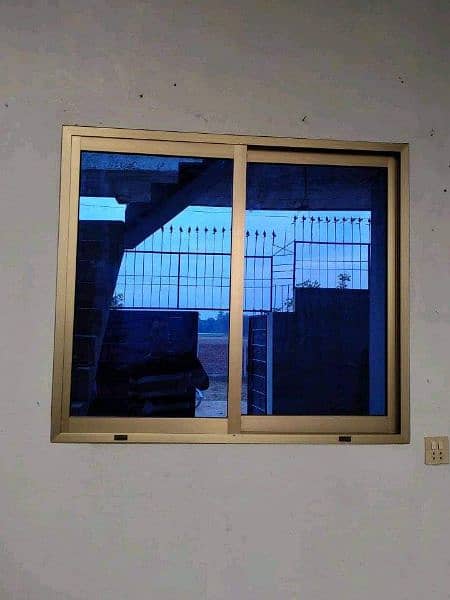 sasti Aluminium windows, Doors, Partiotions are available 1