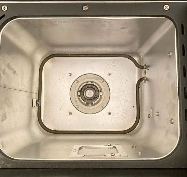 Lakeland Bread Maker Plus With Builtin Detachable Scales Model 17892