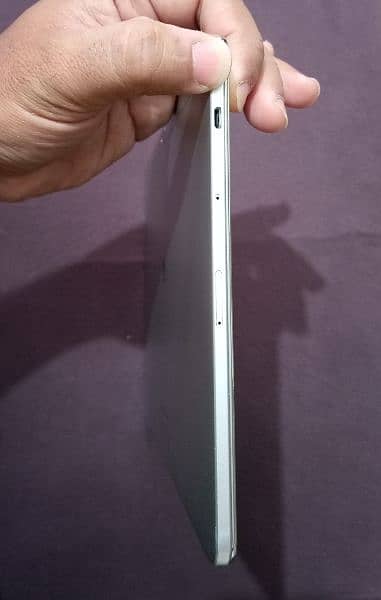 Huawei MediaPad M2-A01L 13