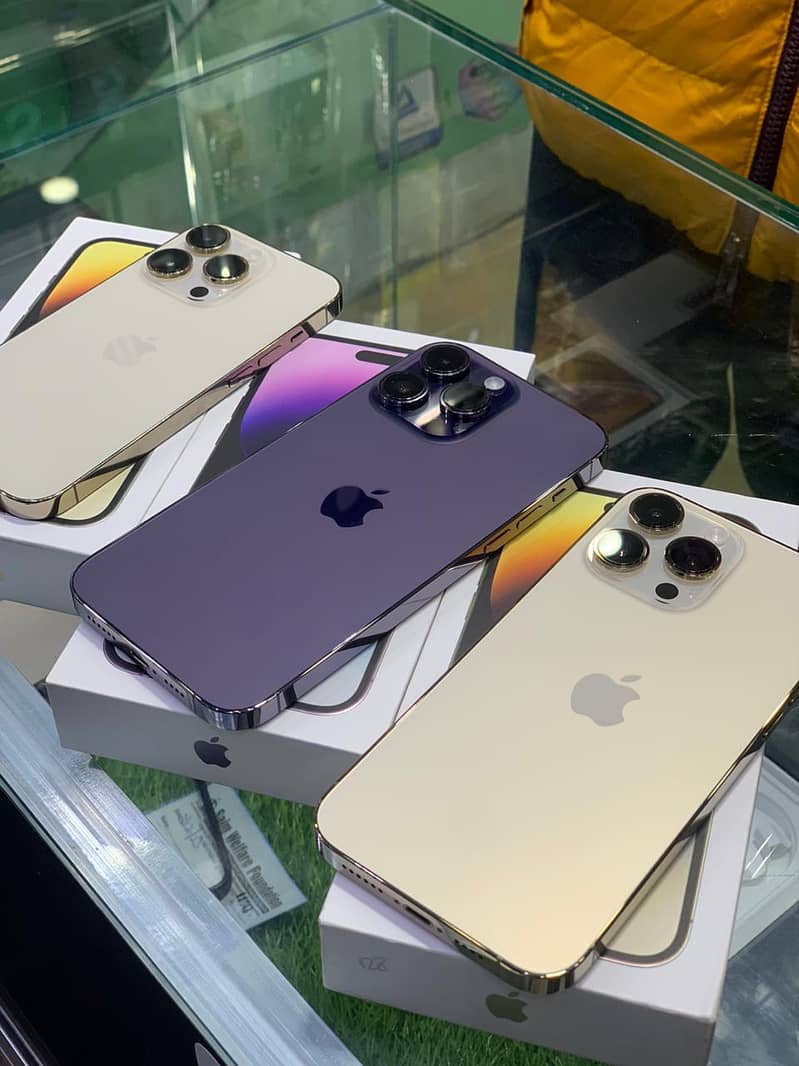 IpHone Stock available Iphone XS Max /Iphone 11/ Iphone 12 / Iphone 13 2