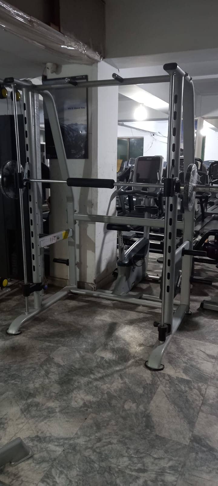 Power Rack Smith Trainer functional gym setup dumbbell treadmill plate 3