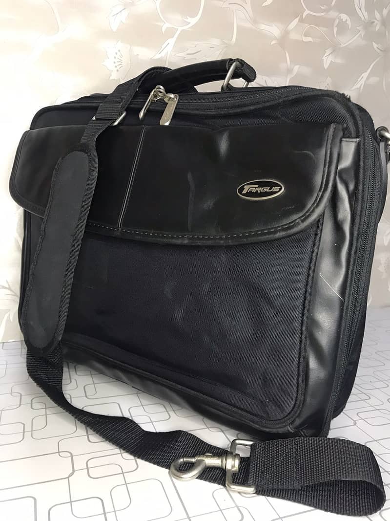 Laptop Bag - Targus Brand (Parachute + Leather) 0
