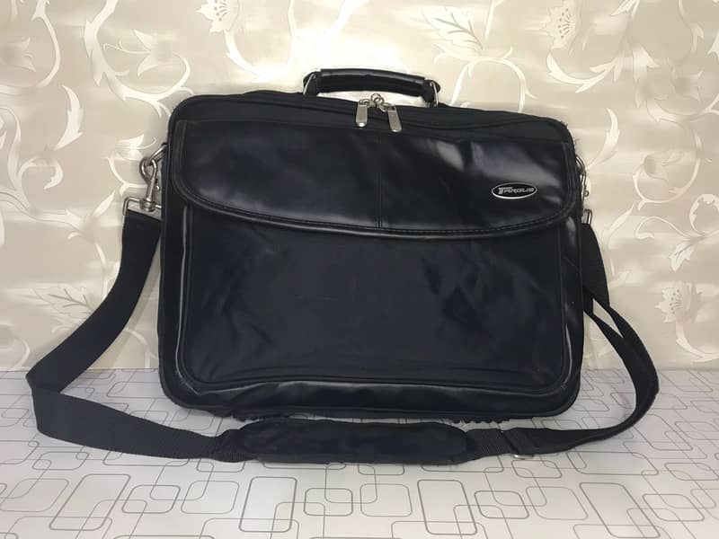Laptop Bag - Targus Brand (Parachute + Leather) 8