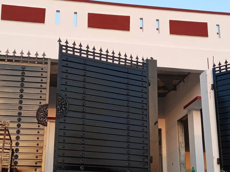 HOUSE FOR URGENT SALE IN HAMEED COLOY SAMBRIAL SIALKOT 8