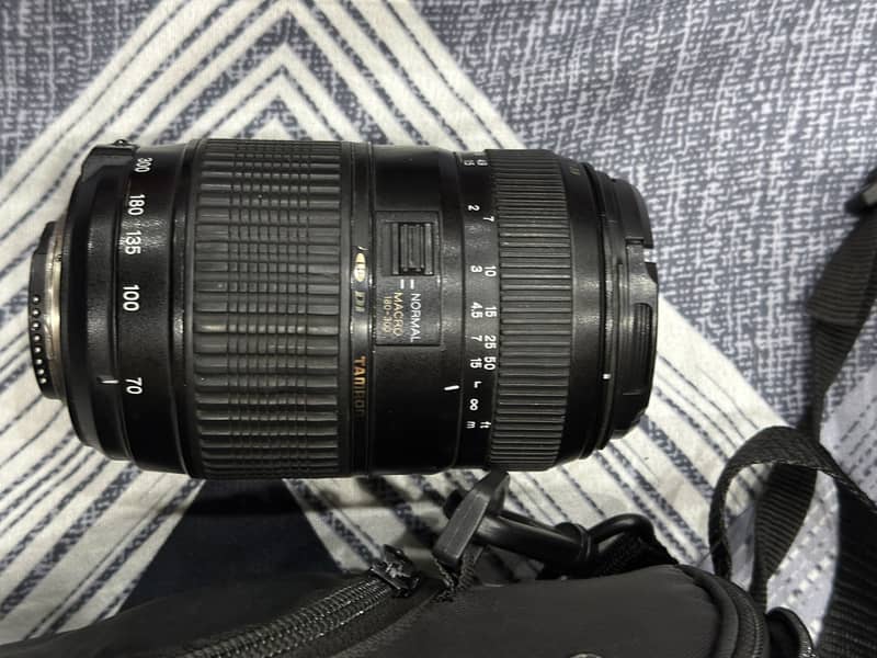 d3200 with 70-300mm lens 3