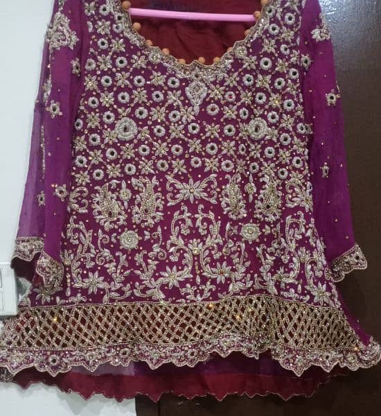 price negotiable condition 10/9 shoking pink nd orange lehnga 3