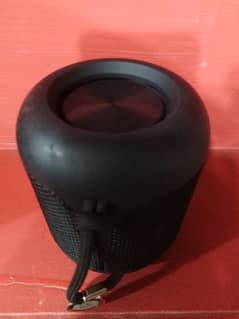 QUDO F110 Portable Bluetooth Speaker Black