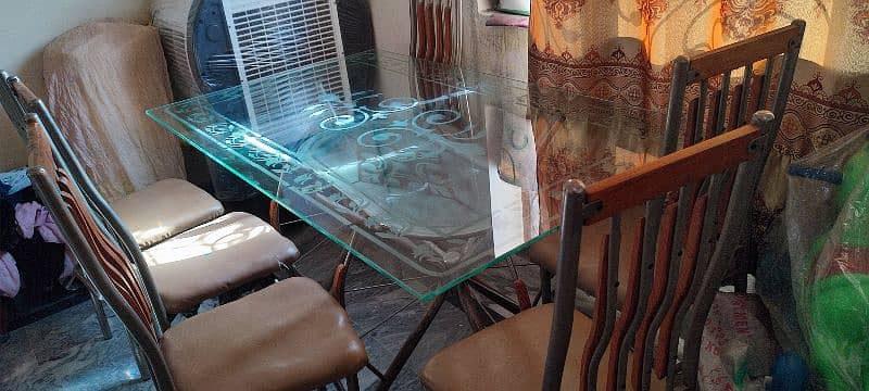 Dining table available with 6 chairs in very good condition 1