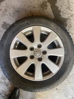 Tyres with rims 16 inches orignal toyota camry