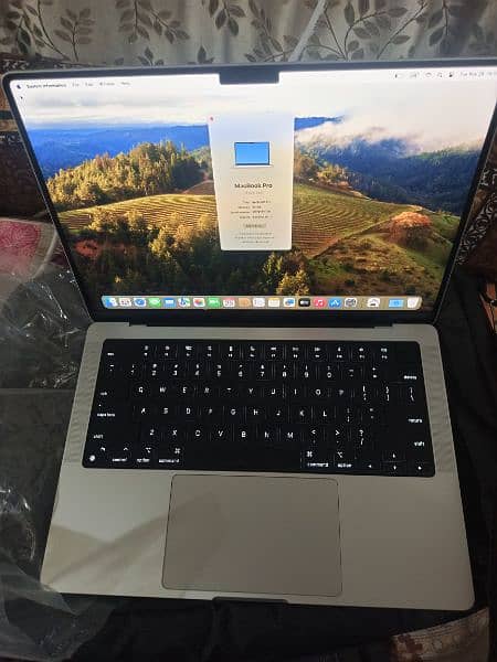 8 UNITS AVAILABLE MACBOOK PRO M1 2021 14 INCH 16GB 512GB 0