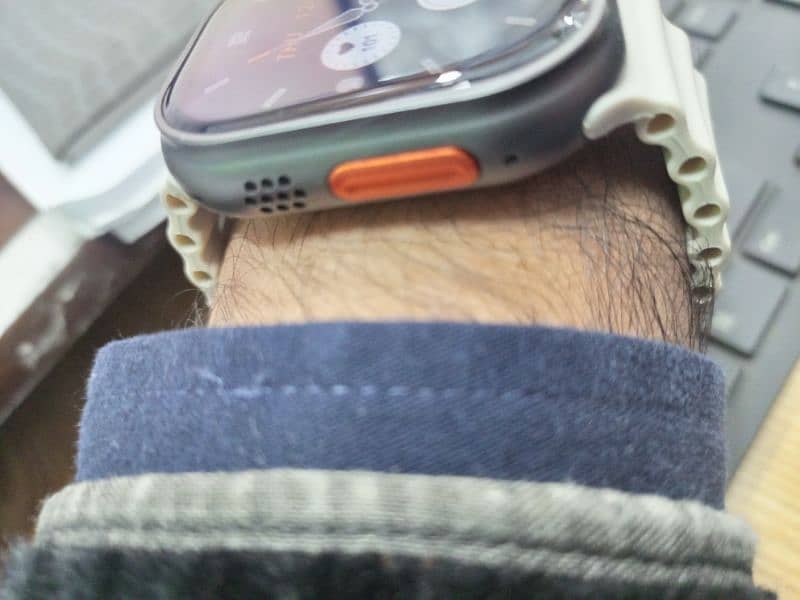 IWO Ultra smart watch 1
