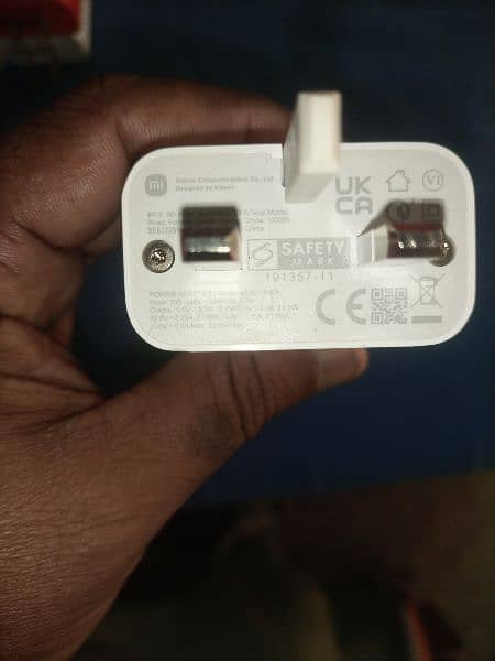 MI 100% Genuine 33Watt Adaptor showing nano seconds 0