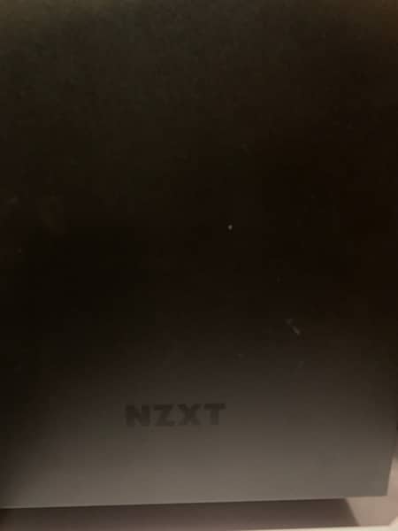 NZXT gaming case 7