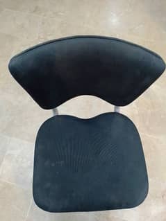 computer chair (good condition) 0