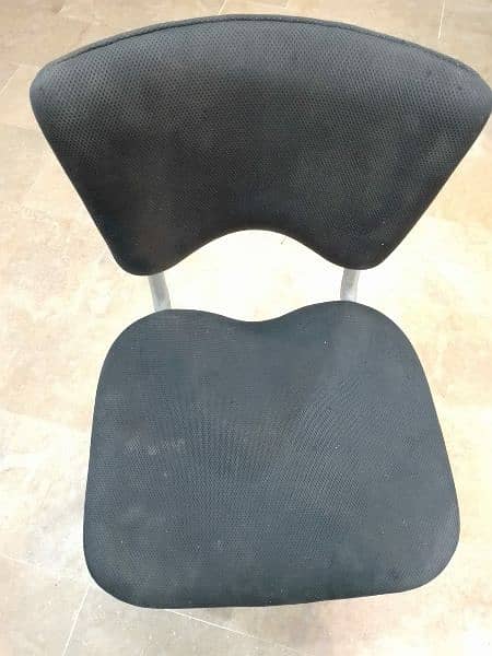 computer chair (good condition) 2