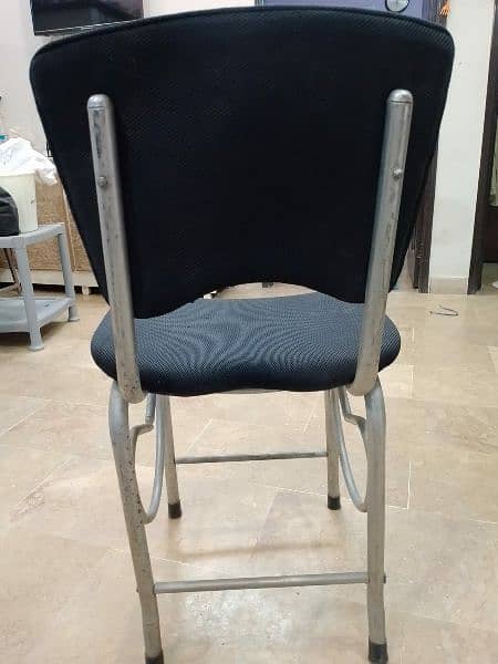 computer chair (good condition) 4