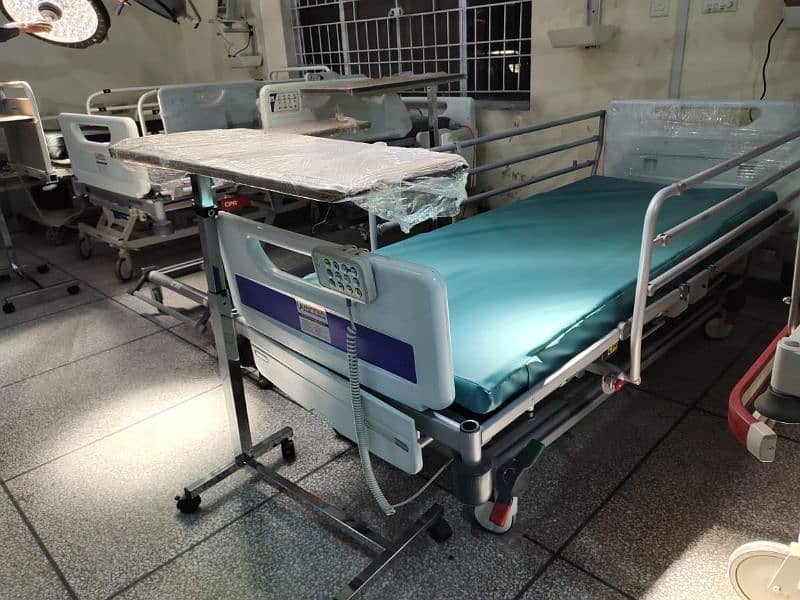Examination Bed Hospital Bed Surgical Bed Patient and Furniture 8